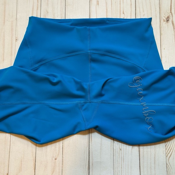 Lululemon InStill High-Rise Tight 25" Poolside Size 8 - Picture 8 of 11